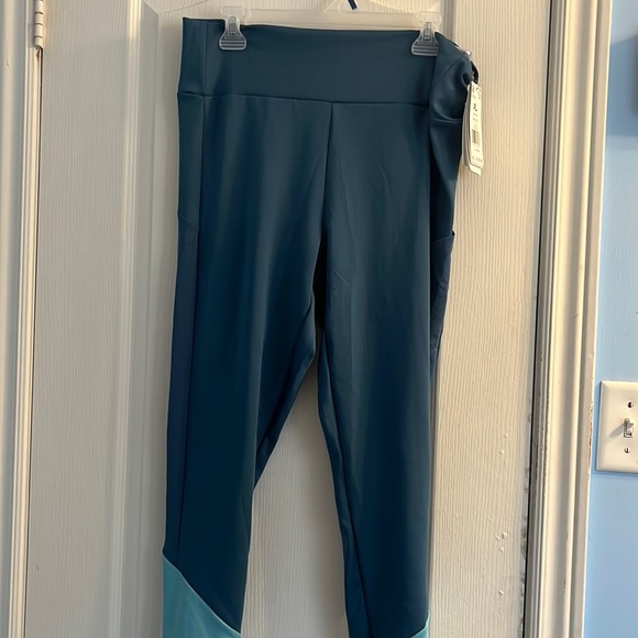 Adidas Leggins - Picture 1 of 6
